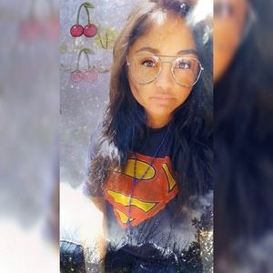 Meet your Posher, Magdalena